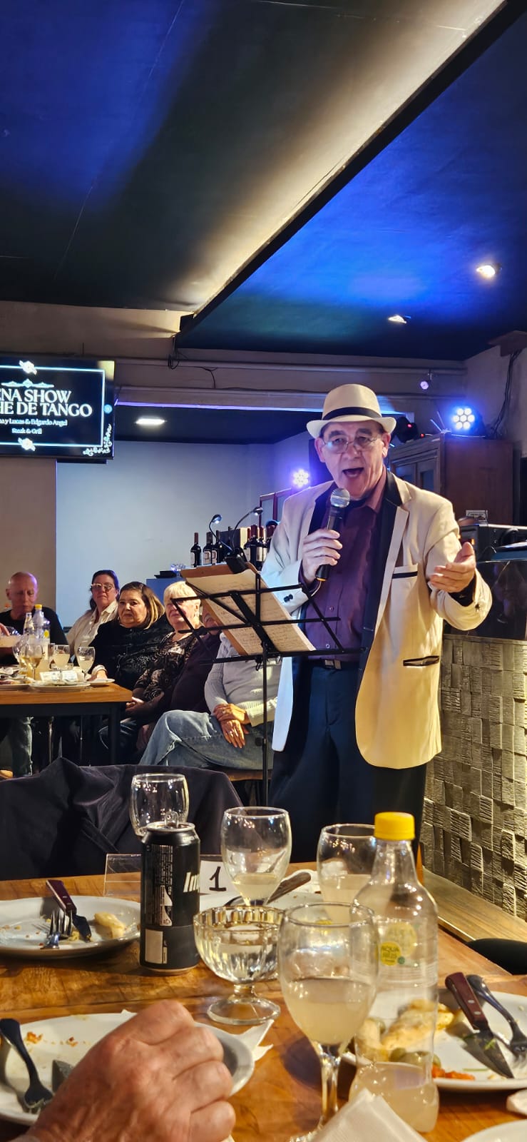 Cena Show en Steak & Grill